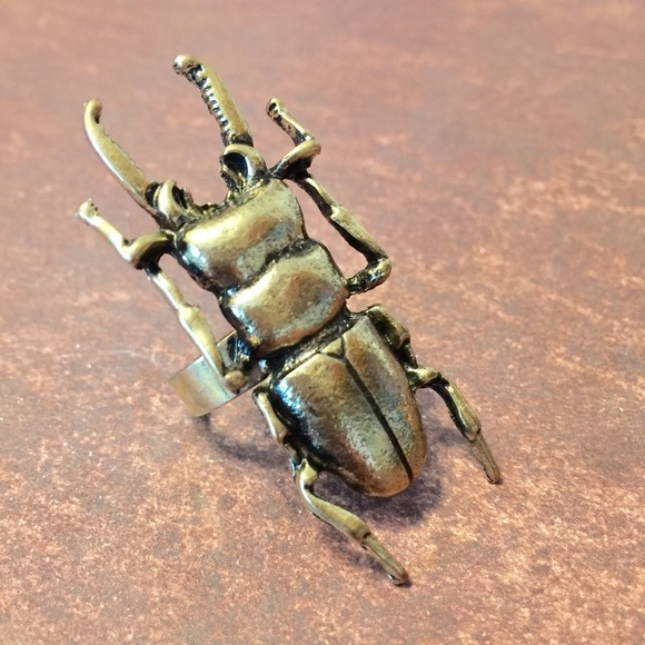 Goldtone egyptian scarab beetle bug ring - Picture 4 of 6